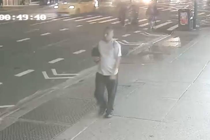 Rape suspect in Hell's Kitchen seen in surveillance video supplied by NYPD